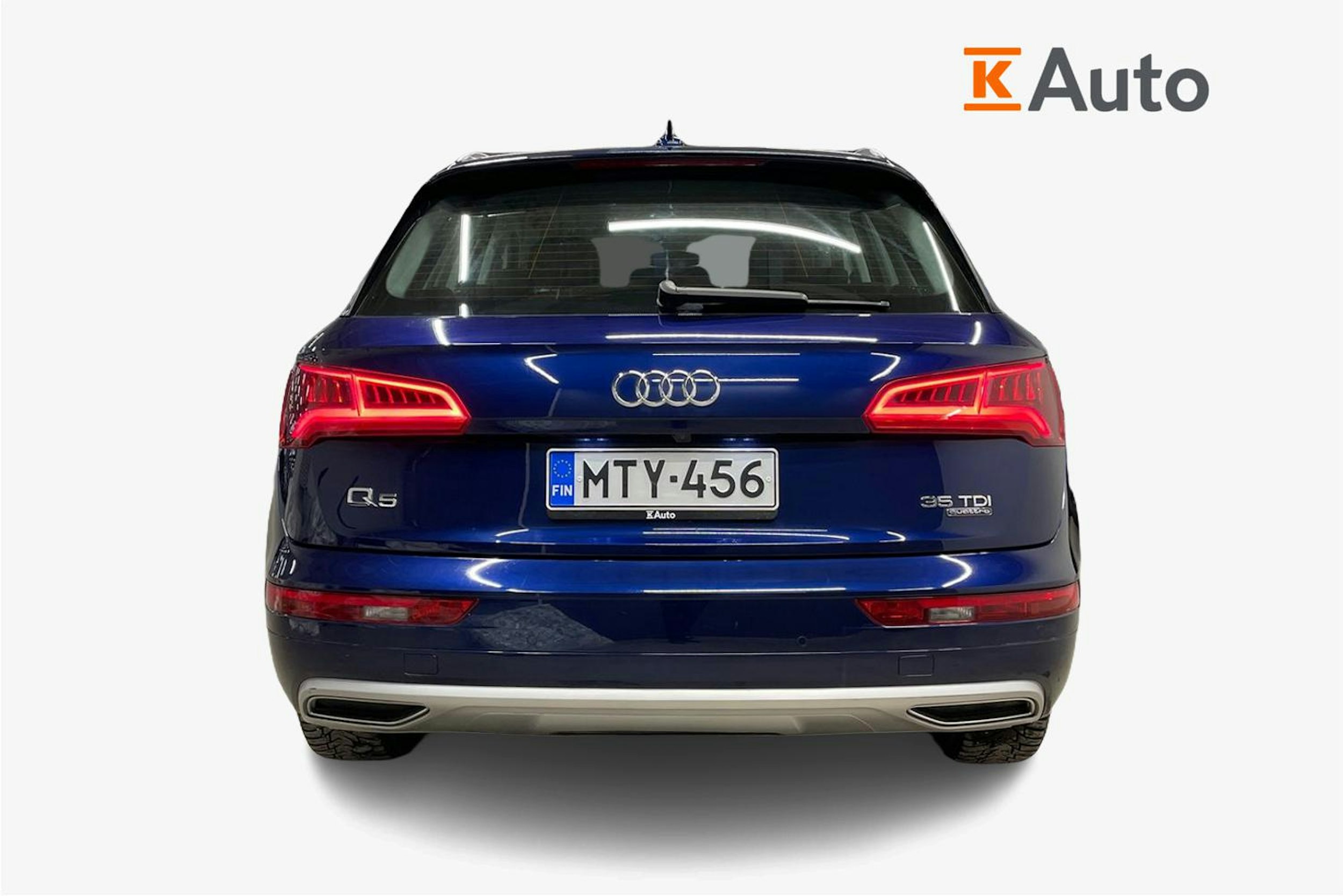 met. sininen Audi Q5 2020 kuva 3.