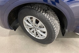 met. sininen Audi Q5 2020 kuva 13.