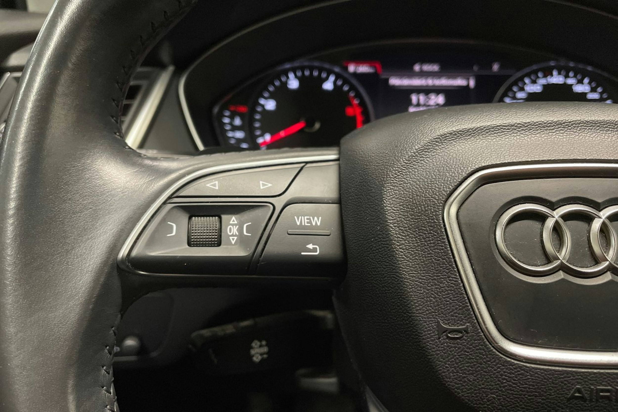 met. sininen Audi Q5 2020 kuva 22.