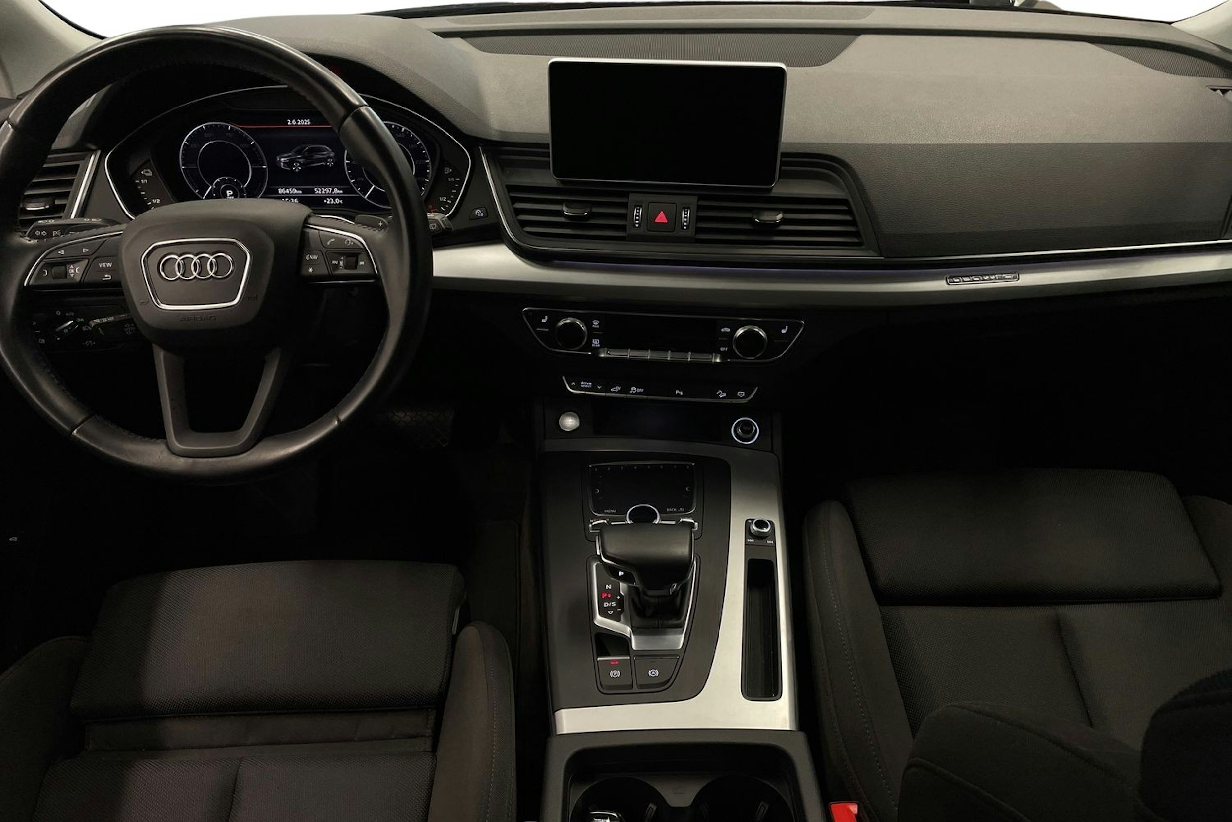 Sininen Audi Q5 2020 kuva 9.