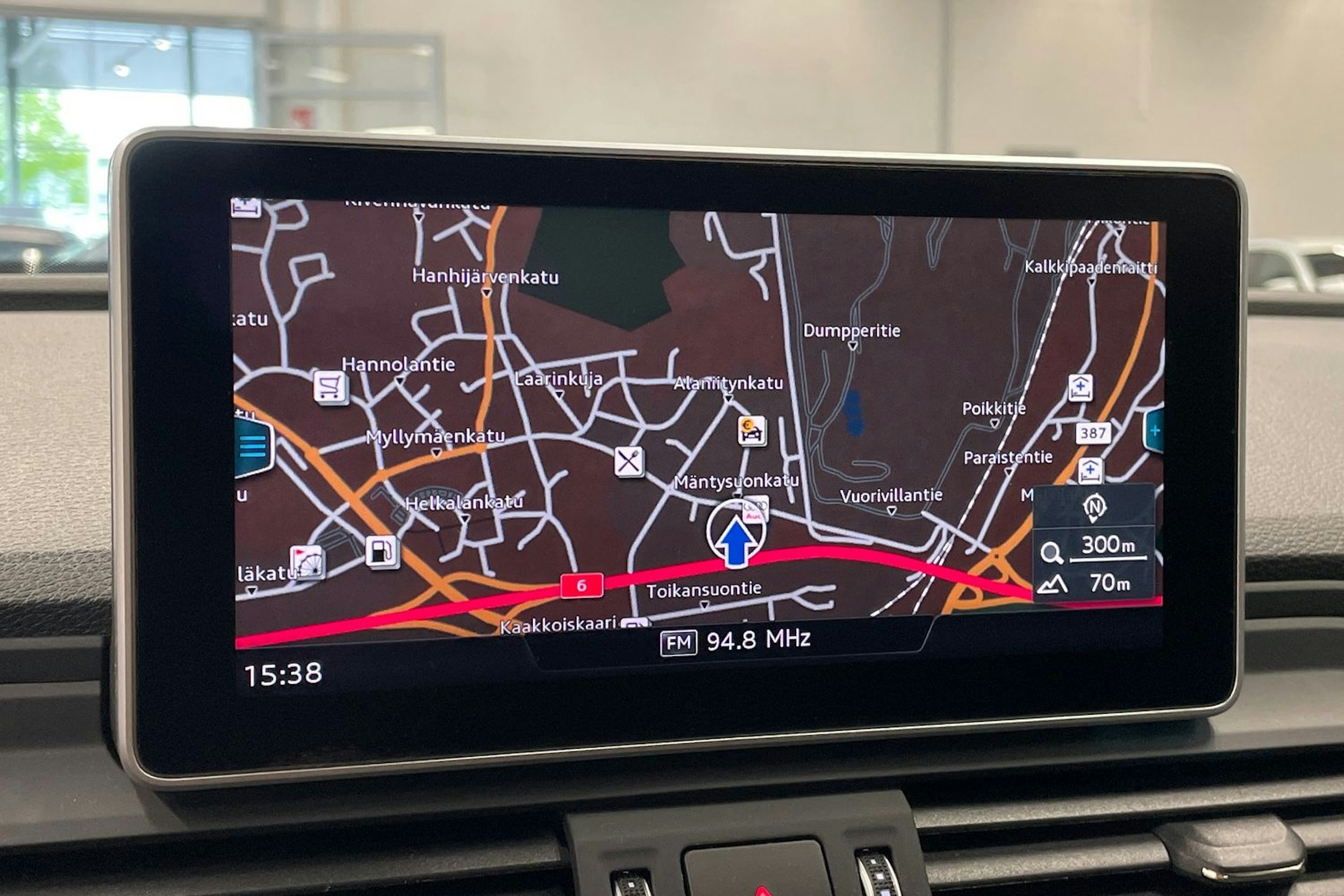 Sininen Audi Q5 2020 kuva 23.