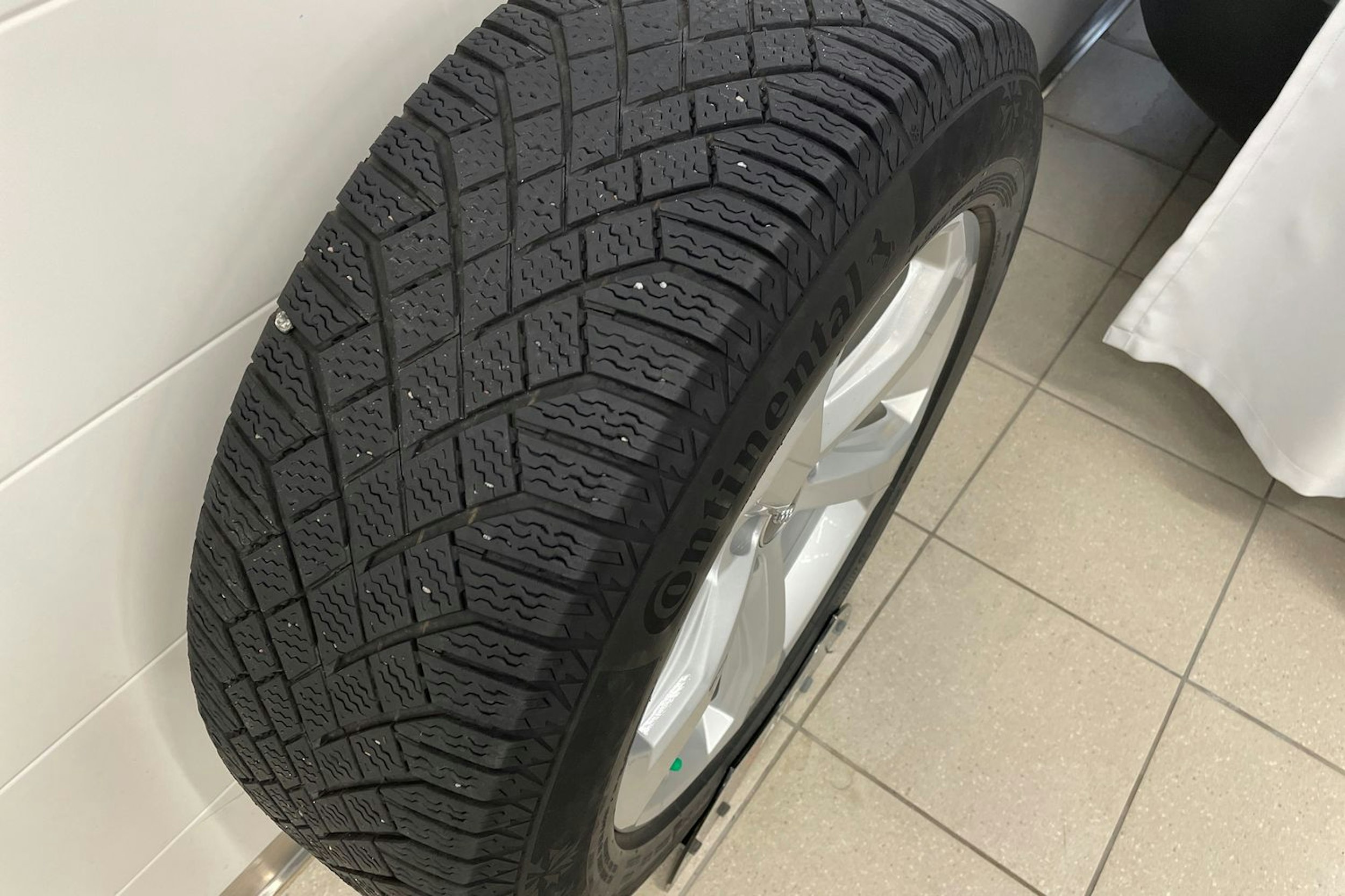 Sininen Audi Q5 2020 kuva 28.