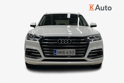 Valkoinen Audi Q5 2020 kuva 4.
