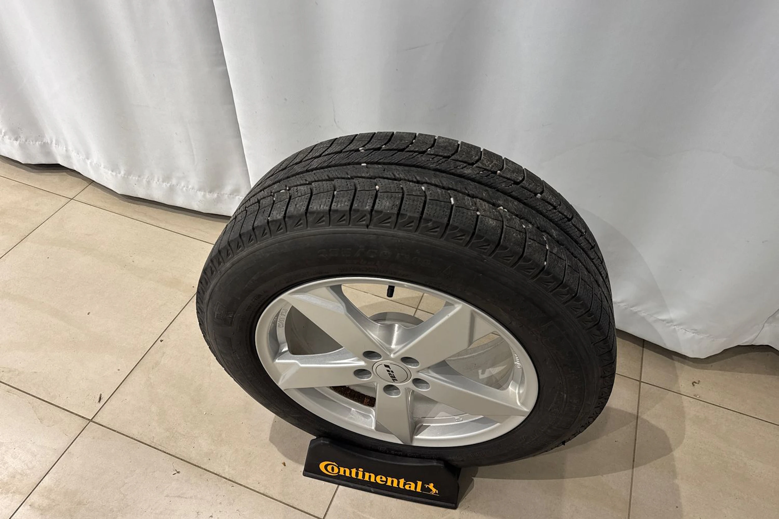 hopea Audi Q5 2020 kuva 12.