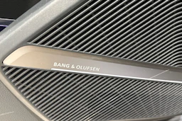 hopea Audi Q5 2020 kuva 16.