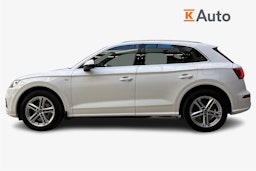 valkoinen Audi Q5 2020 kuva 6.