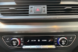 valkoinen Audi Q5 2020 kuva 28.
