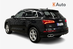 musta Audi Q5 2020 kuva 2.