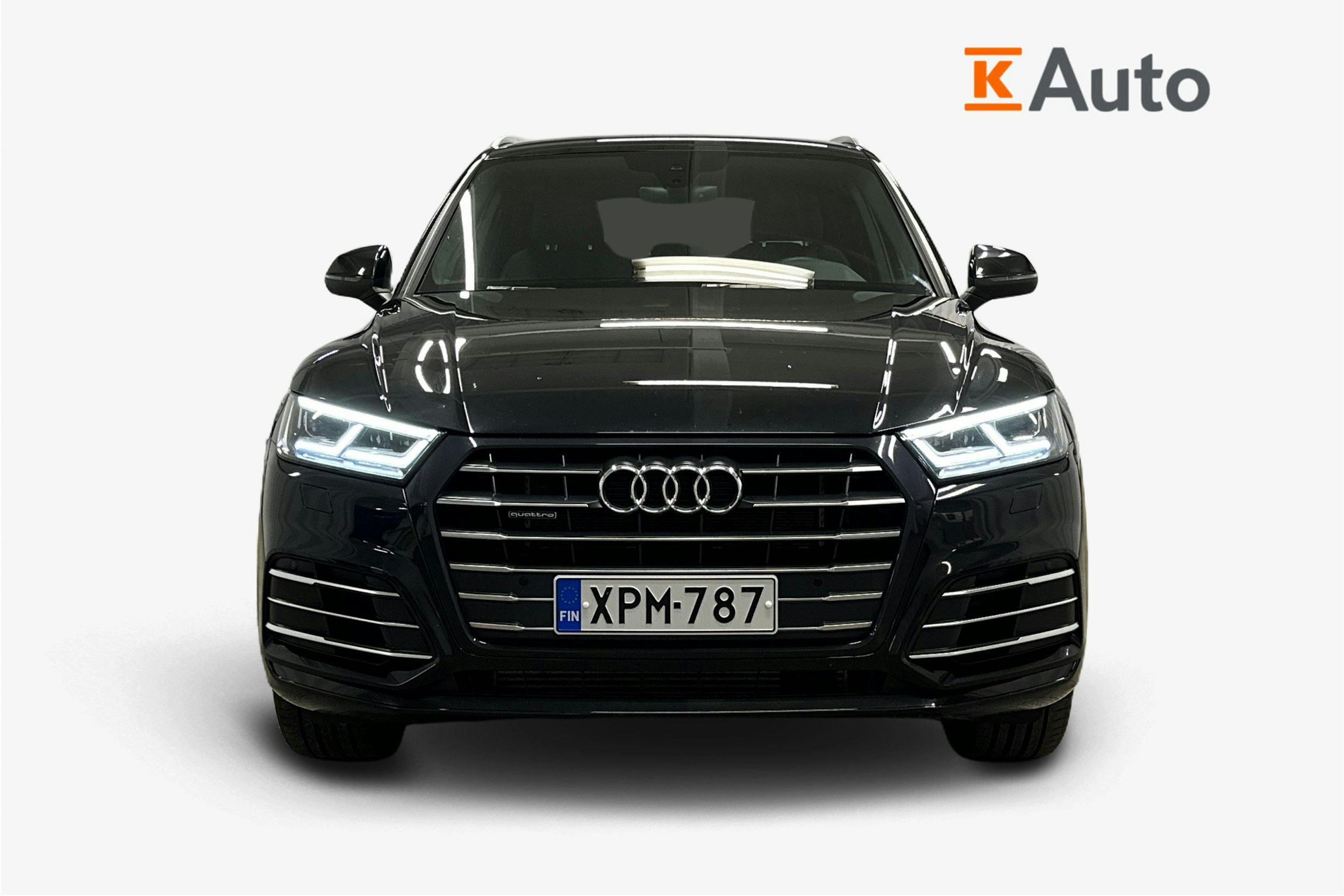 musta Audi Q5 2020 kuva 5.