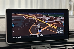musta Audi Q5 2020 kuva 23.