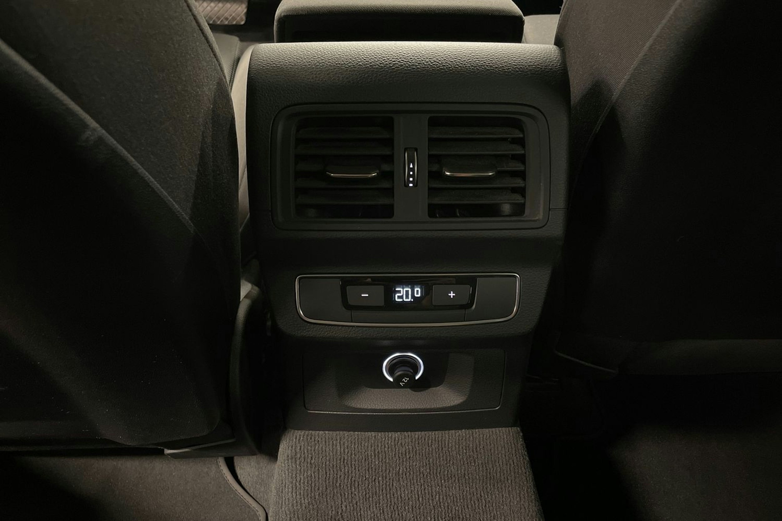 hopea Audi Q5 2020 kuva 17.