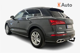 harmaa Audi Q5 2020 kuva 3.
