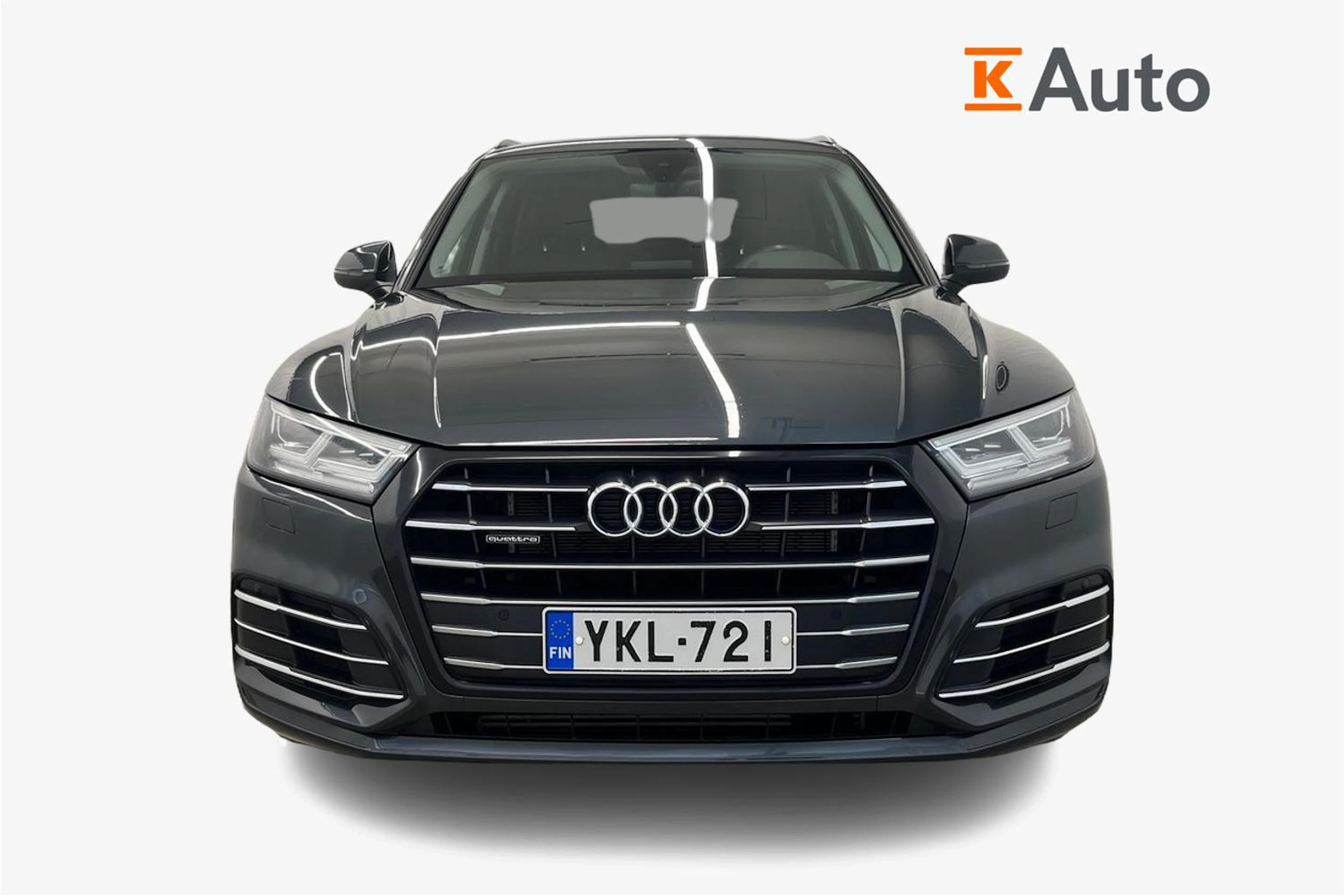 harmaa Audi Q5 2020 kuva 5.