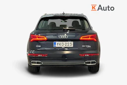 met. sininen Audi Q5 2020 kuva 3.