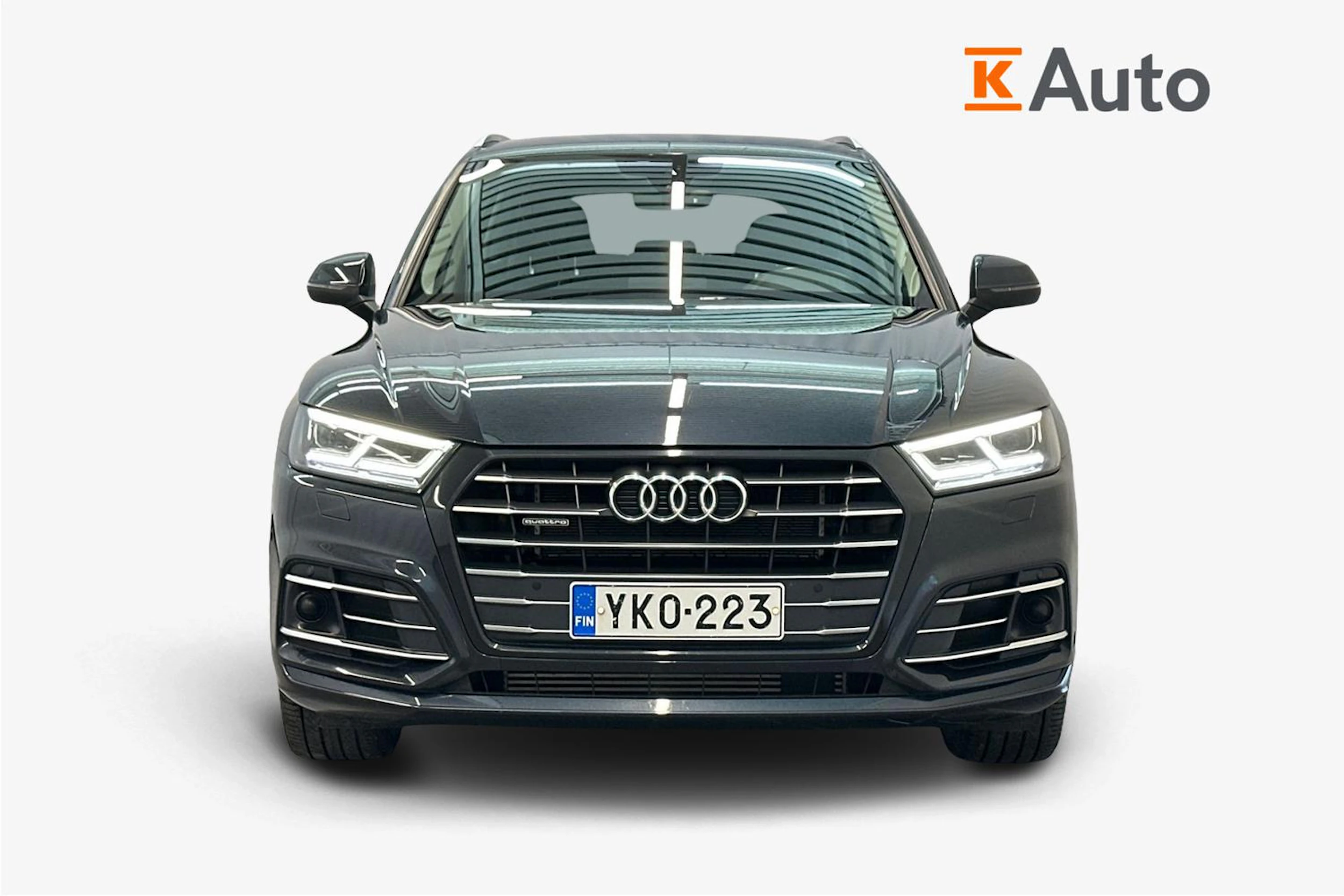 met. sininen Audi Q5 2020 kuva 4.