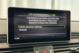 met. sininen Audi Q5 2020 kuva 21.