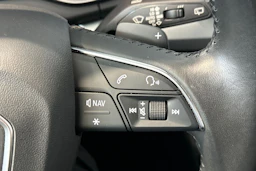met. sininen Audi Q5 2020 kuva 32.