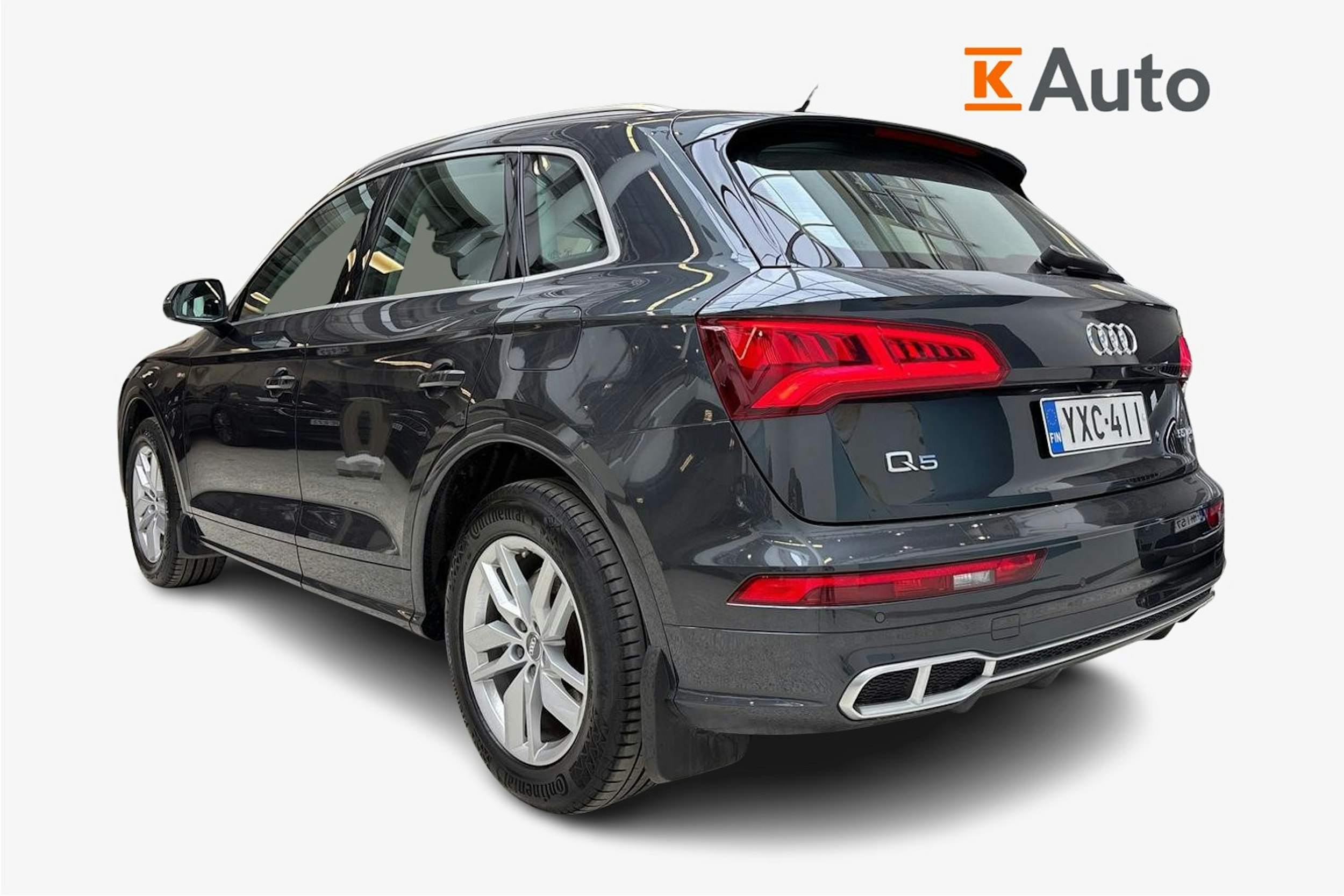harmaa Audi Q5 2020 kuva 2.