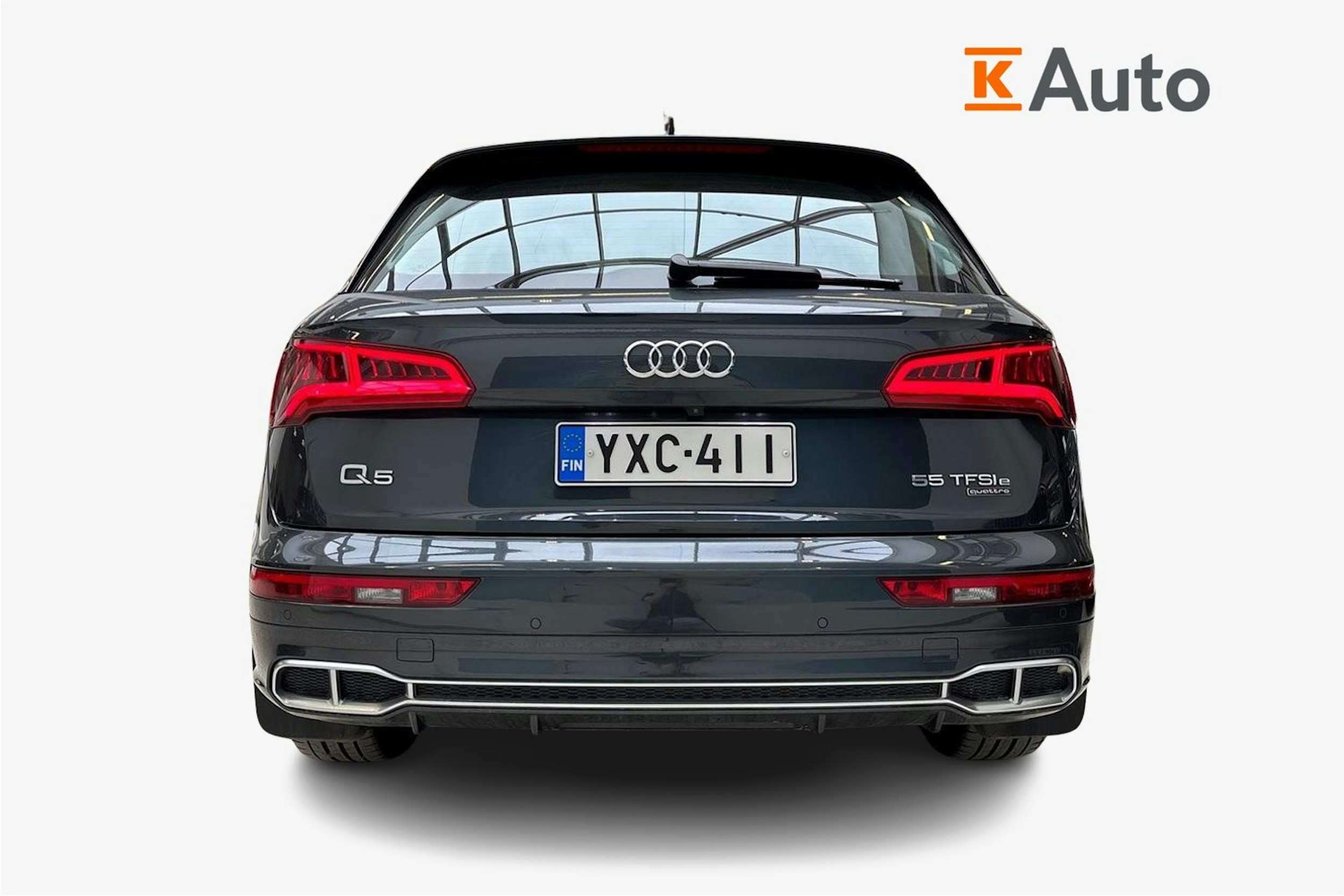 harmaa Audi Q5 2020 kuva 3.