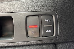 harmaa Audi Q5 2020 kuva 15.