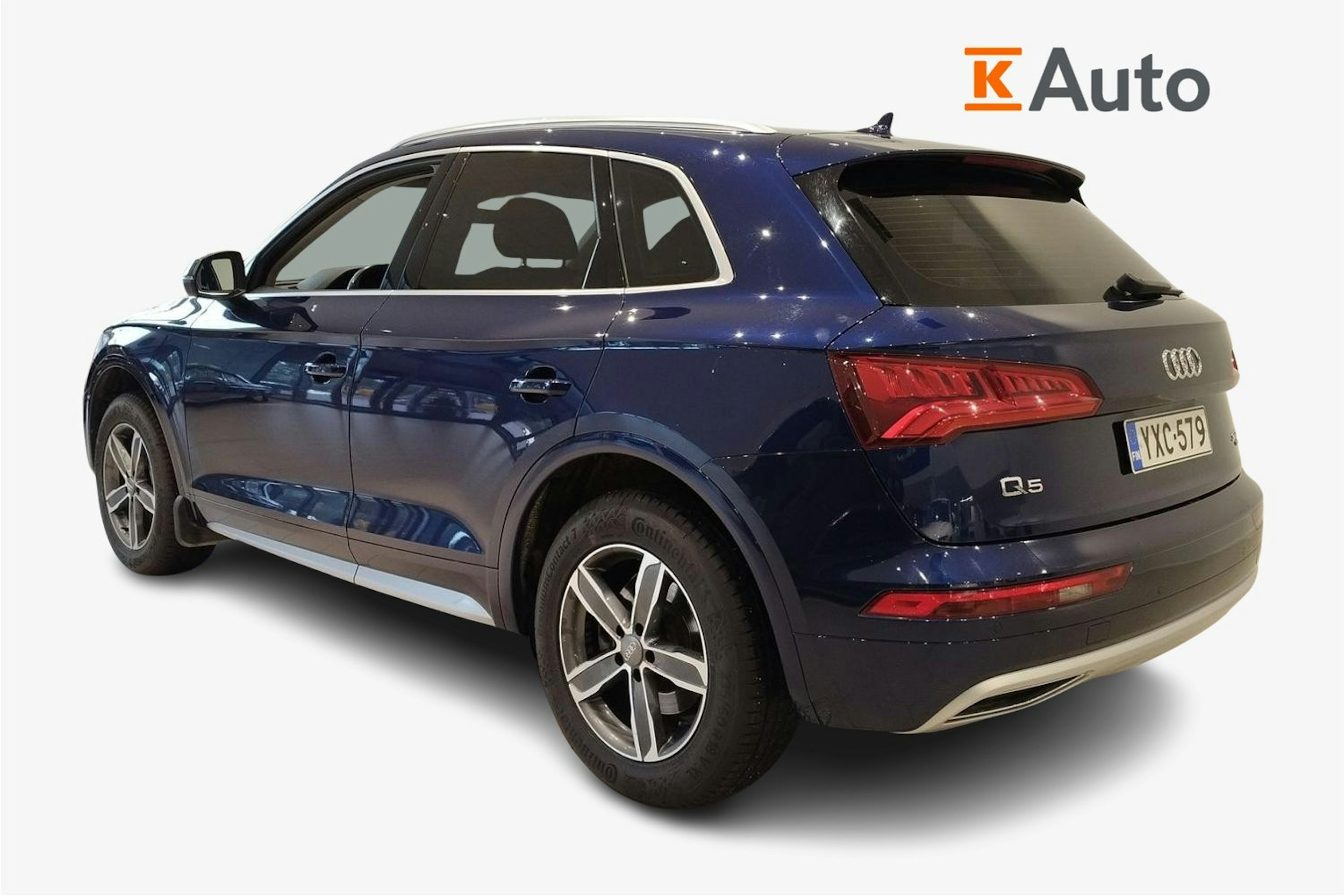 sininen Audi Q5 2020 kuva 2.