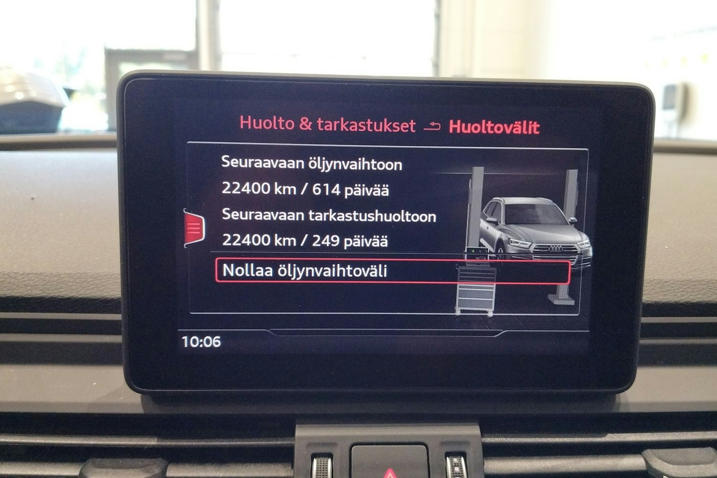 sininen Audi Q5 2020 kuva 25.