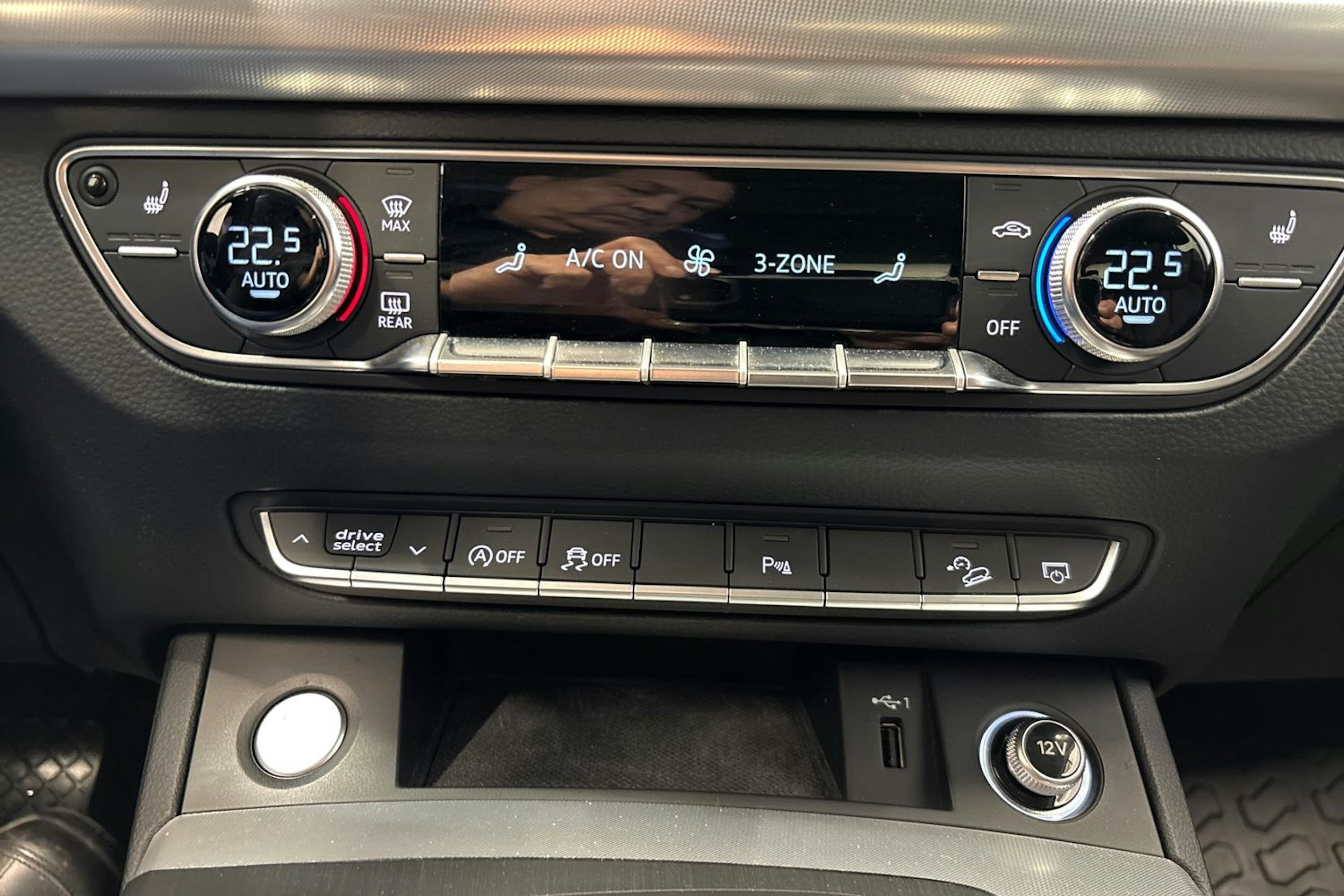 Ruskea (beige) Audi Q5 2020 kuva 25.