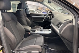 Ruskea (beige) Audi Q5 2020 kuva 31.