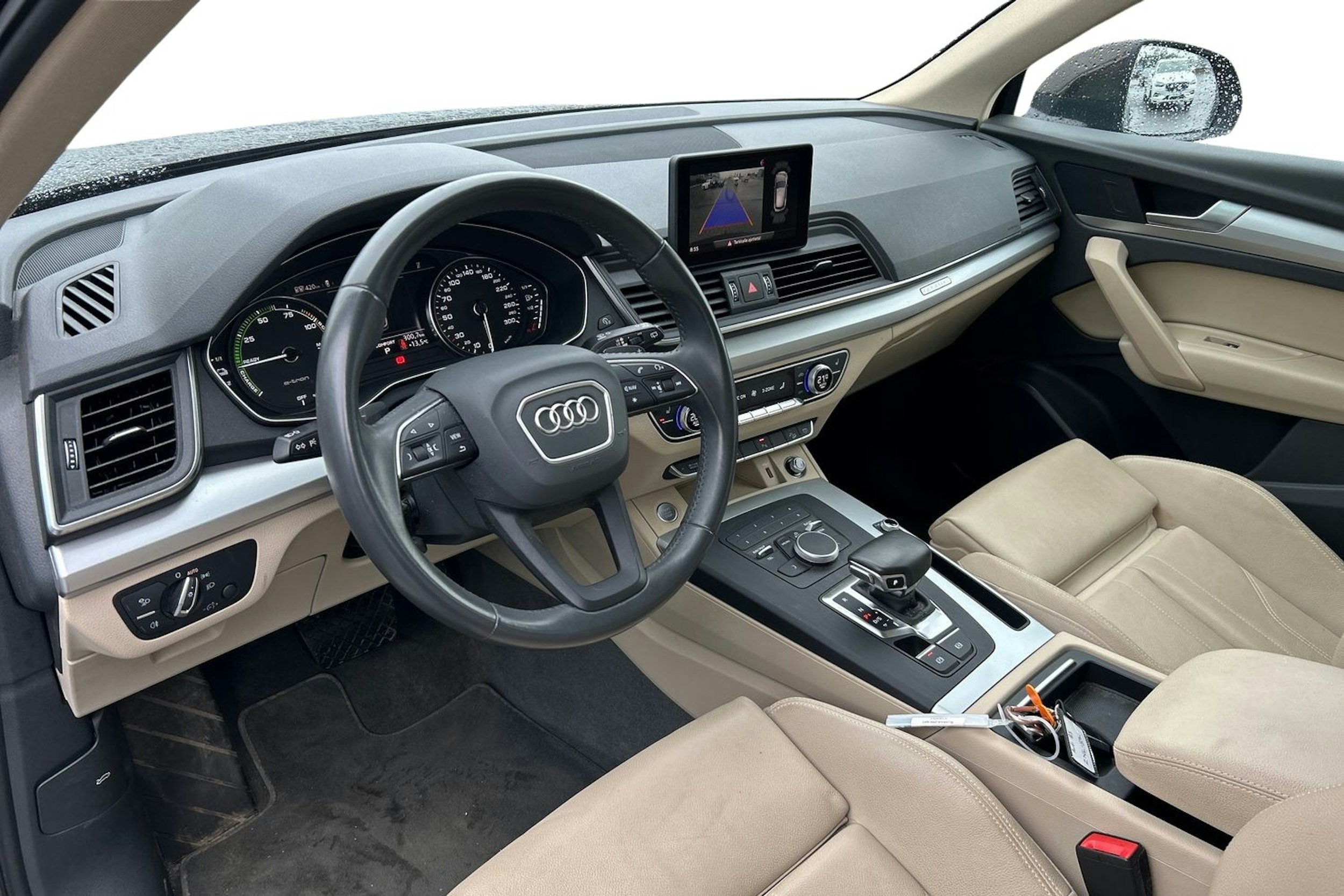 ruskea (beige) Audi Q5 2020 kuva 3.