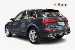 harmaa Audi Q5 2020 kuva 2.