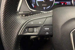 harmaa Audi Q5 2020 kuva 20.