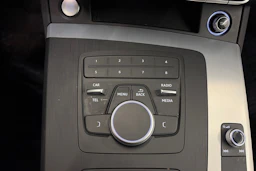 harmaa Audi Q5 2020 kuva 30.
