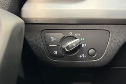 harmaa Audi Q5 2020 kuva 31.