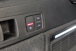 musta Audi Q5 2020 kuva 12.