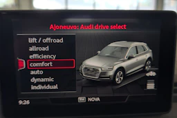 musta Audi Q5 2020 kuva 14.