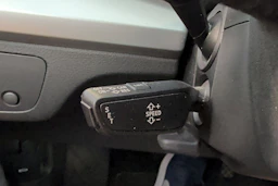 musta Audi Q5 2020 kuva 19.