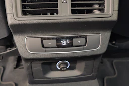 musta Audi Q5 2020 kuva 32.