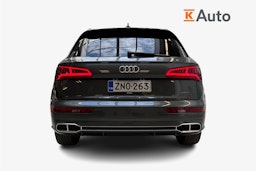 harmaa Audi Q5 2020 kuva 3.