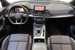 harmaa Audi Q5 2020 kuva 7.