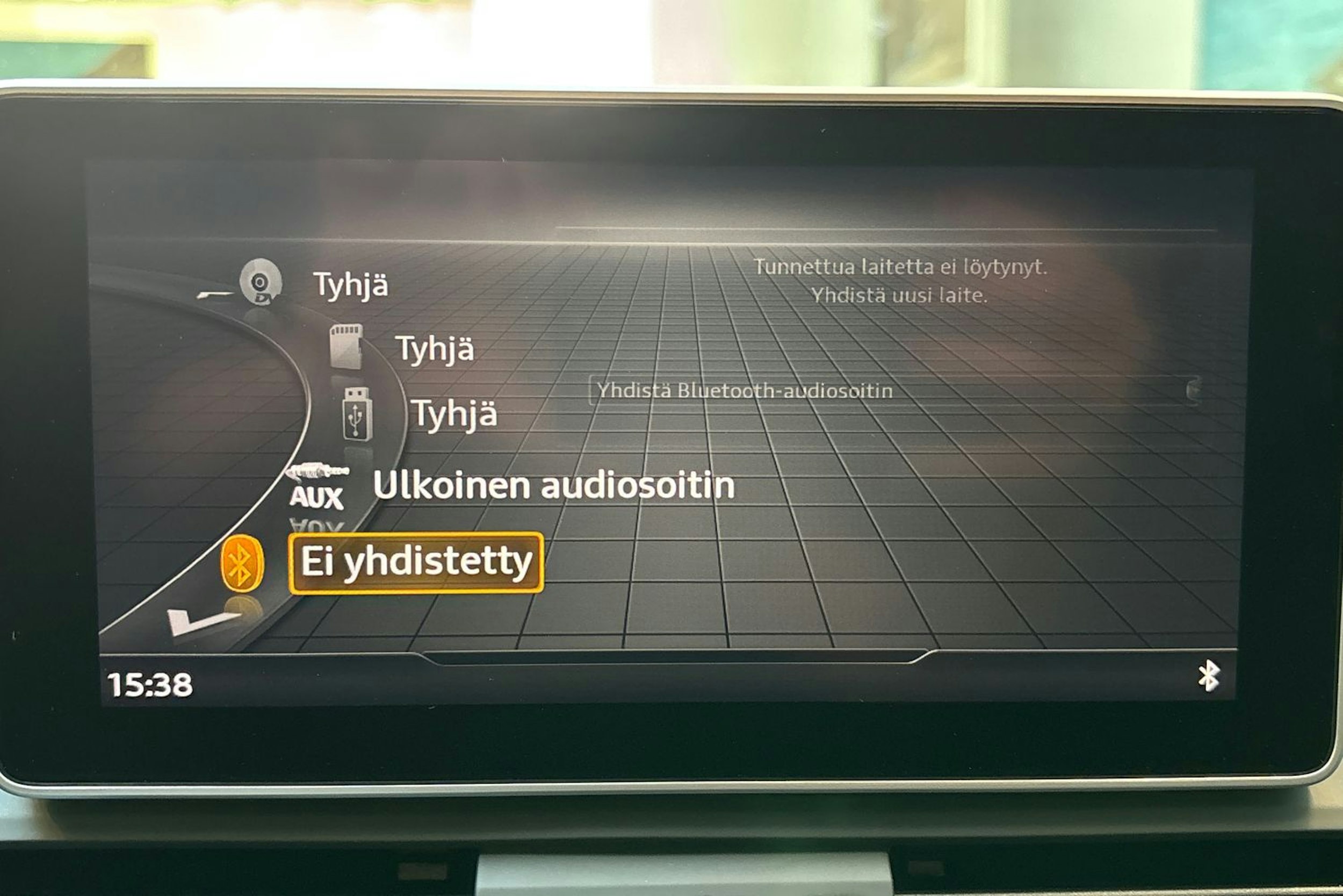 harmaa Audi Q5 2020 kuva 24.
