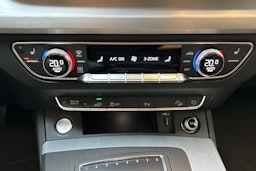 harmaa Audi Q5 2020 kuva 25.