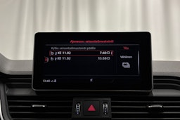 sininen Audi Q5 2020 kuva 22.