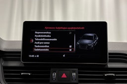 sininen Audi Q5 2020 kuva 23.