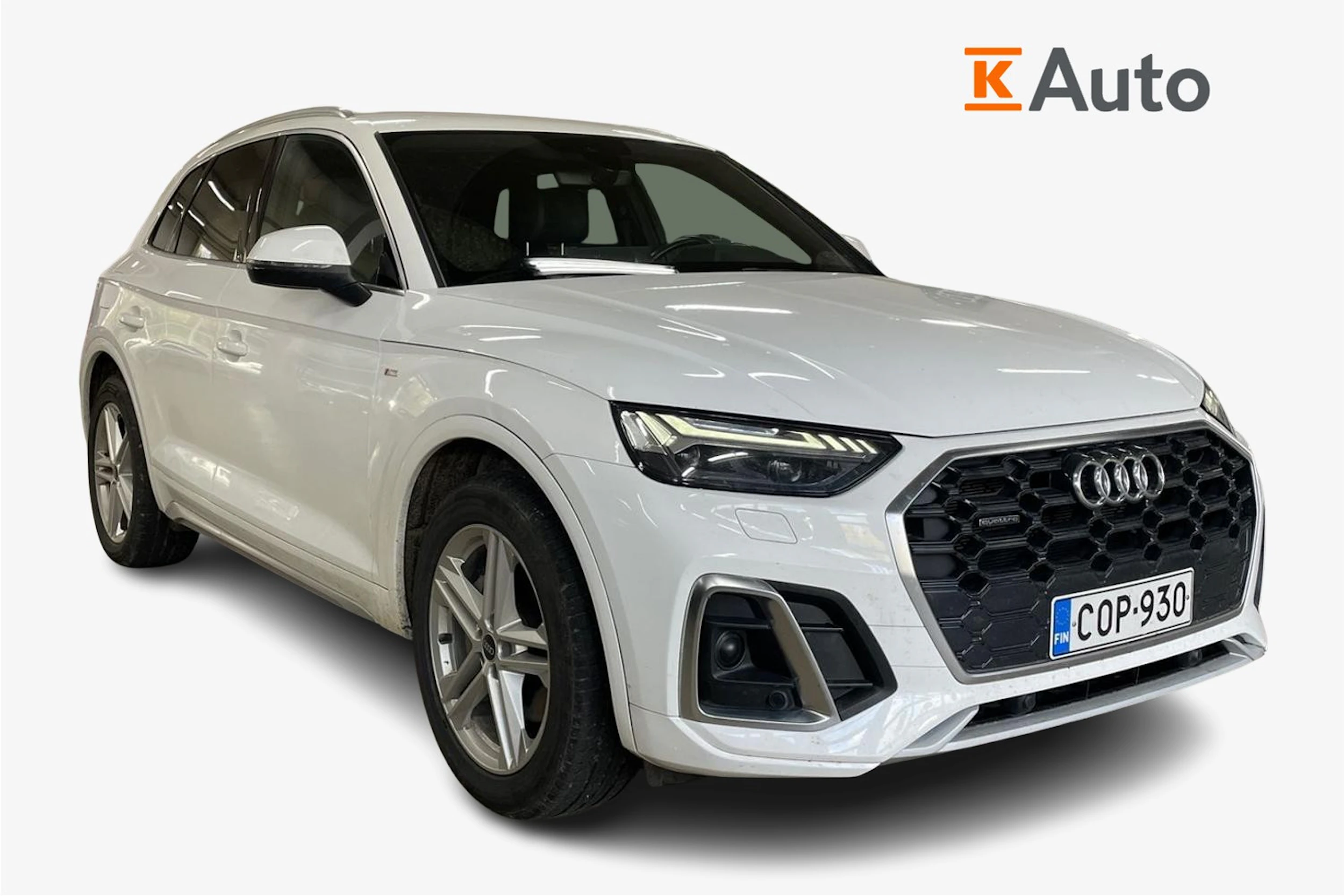 valkoinen Audi Q5 2021 kuva 1.