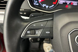 Punainen Audi Q5 2021 kuva 20.