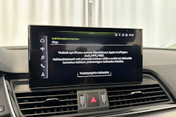 Punainen Audi Q5 2021 kuva 25.