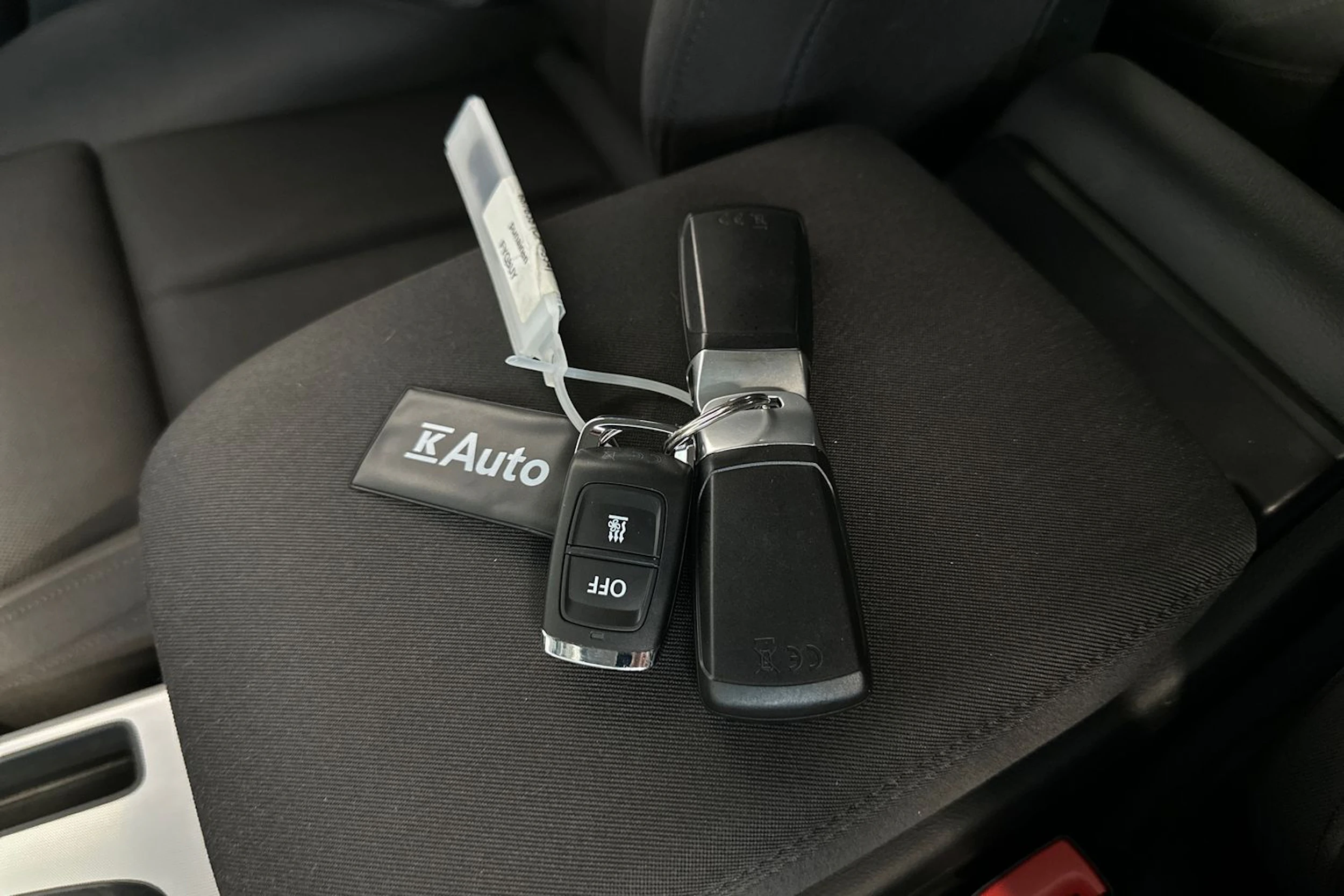 Punainen Audi Q5 2021 kuva 31.