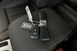 Punainen Audi Q5 2021 kuva 31.