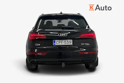 met. musta Audi Q5 2021 kuva 3.