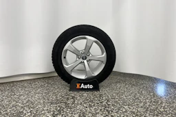 met. musta Audi Q5 2021 kuva 10.